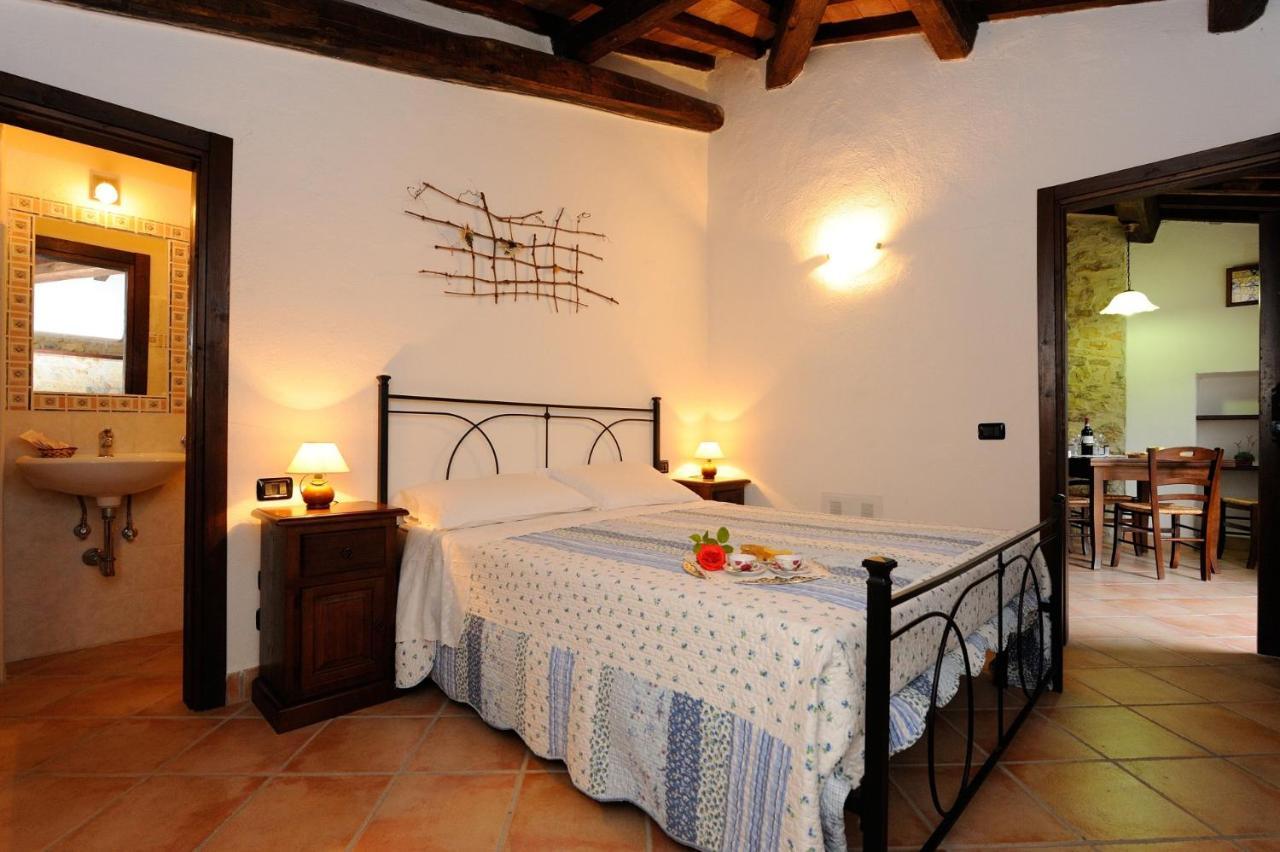 Girasole - Agriturismo Fogliani Giano dellʼUmbria Esterno foto